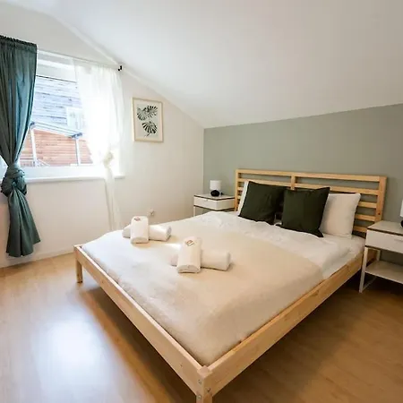 Kuscheliges Haeuschen In Idyllischer Nachbarschaft *