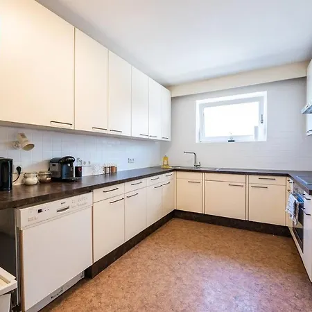 Kuscheliges Haeuschen In Idyllischer Nachbarschaft *